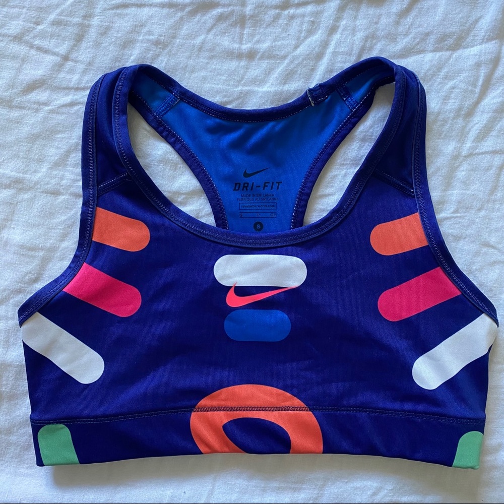 Colorful Nike Women’s sports bra (S)